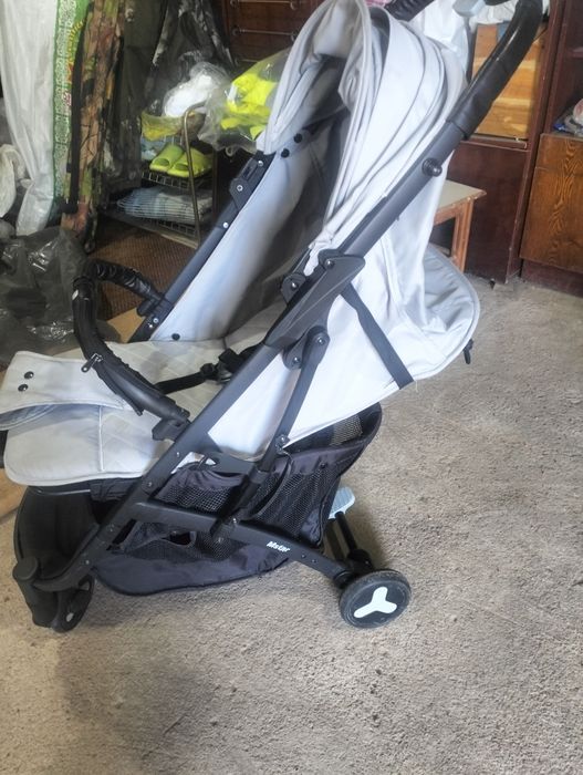 Продам коляску летнюю.