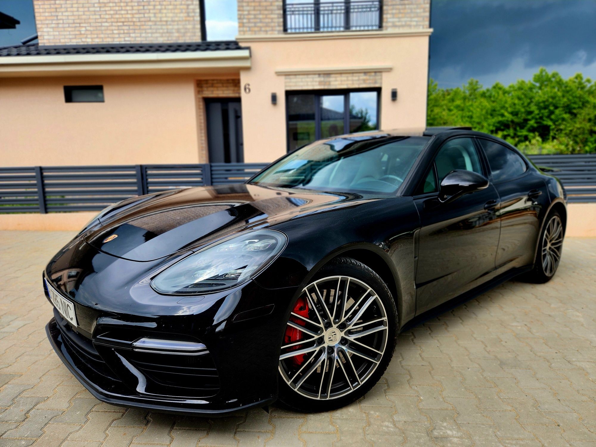 Pret 64.900 Euro PORSCHE TURBO 550CP 2018 75.000 km