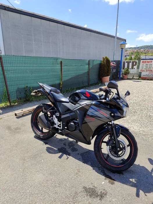 Honda Cbr125R potrivit pentru A1