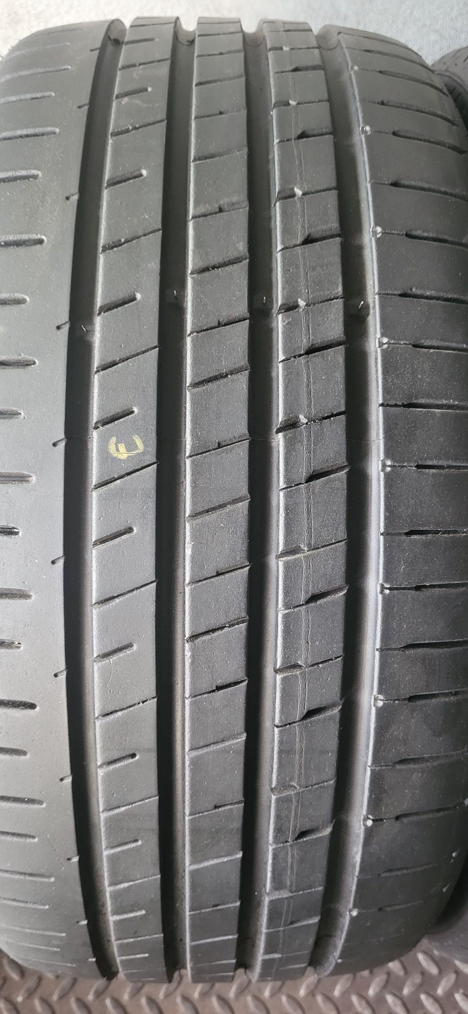2 anvelope 235 35 19 gt radial de vara 7,2mm