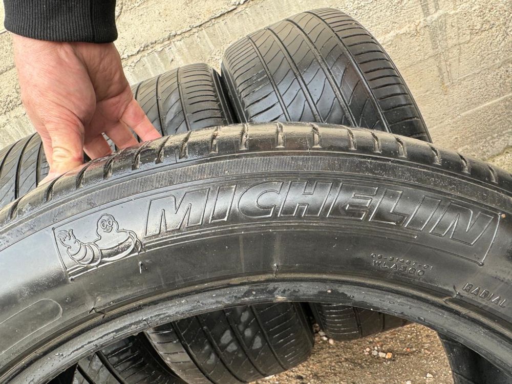 шины 235/50R18