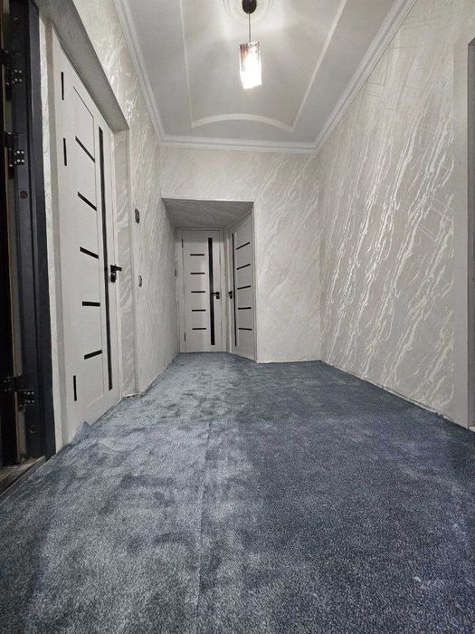 Себзор 2 хона 4-этаж квартира ШОШИЛИНЧ сотилади!