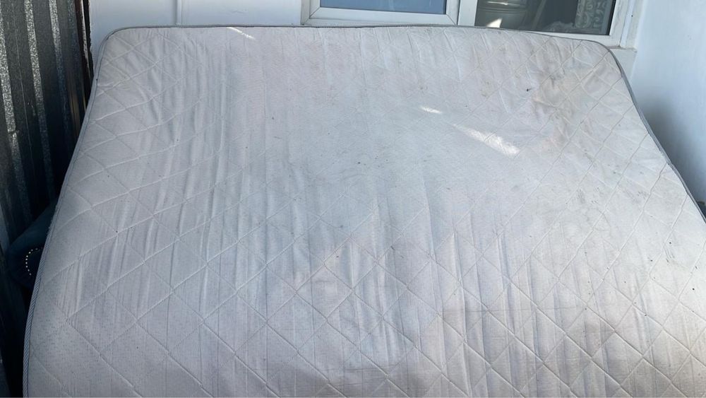 Матрас в хорошем состоянии