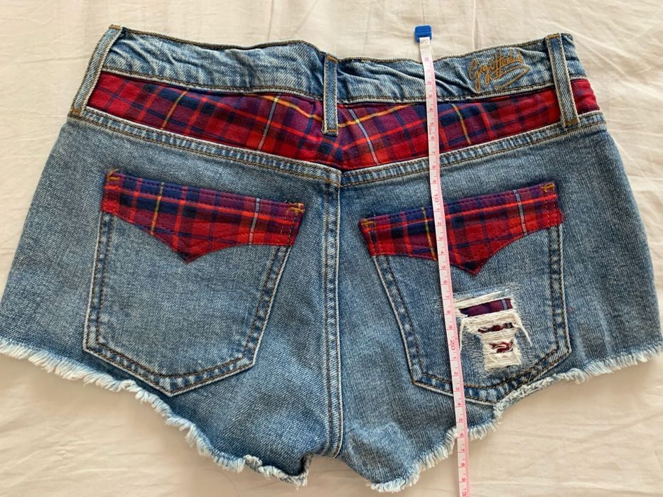 Pantaloni scurti GIGI HADID  Tommy Hilfiger marimea 25 sexy