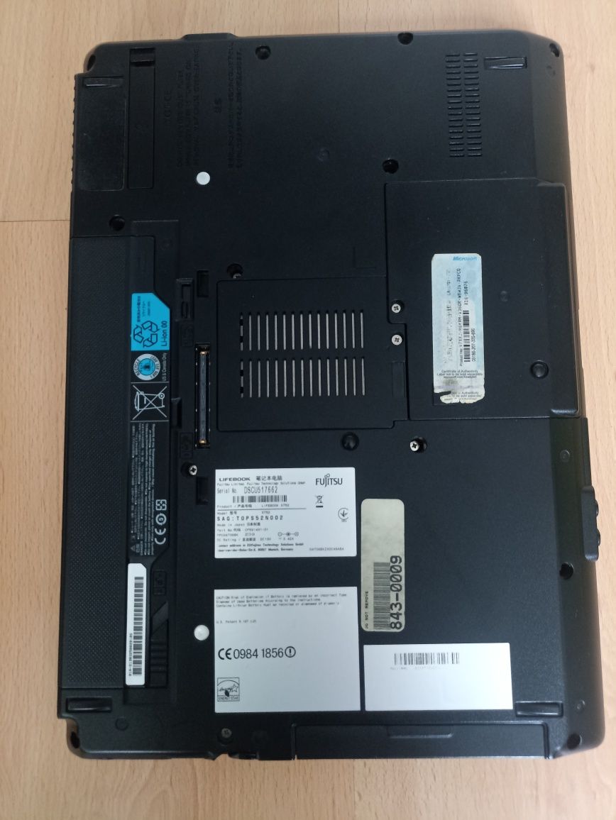 Лаптоп Fujitsu Siemens S752