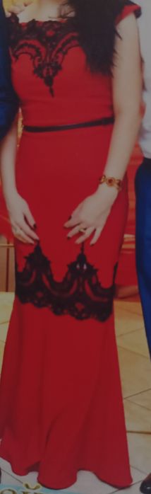 Платье красное вечернее