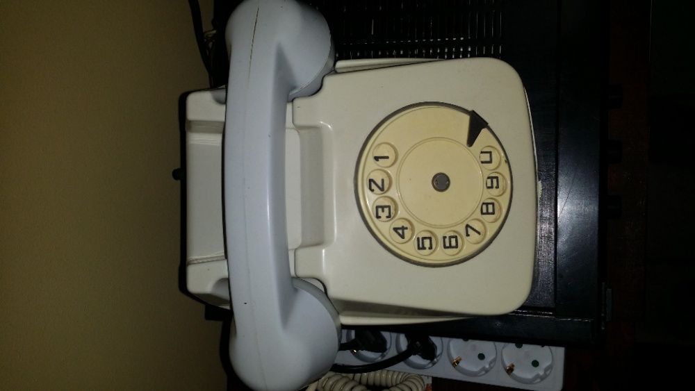 Telefon Fix ani '80