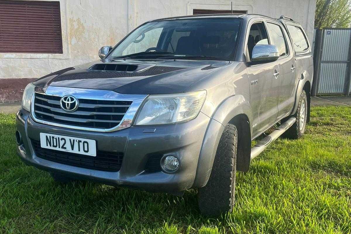 TOYOTA Hilux - 4x4 - an 2013 - euro 5