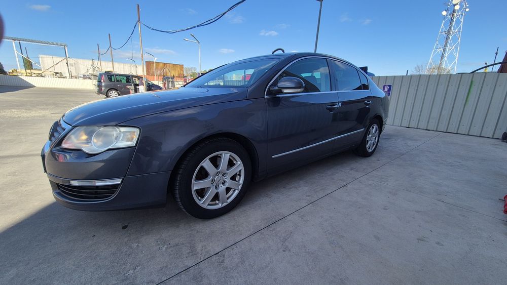 VW Passat 2010 berlina 2.o 110 cp.