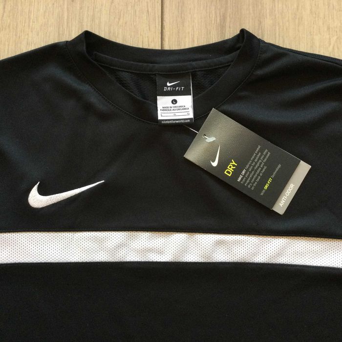 НОВА оригинална черна тениска за футбол NIKE Dri-Fit размер L от САЩ