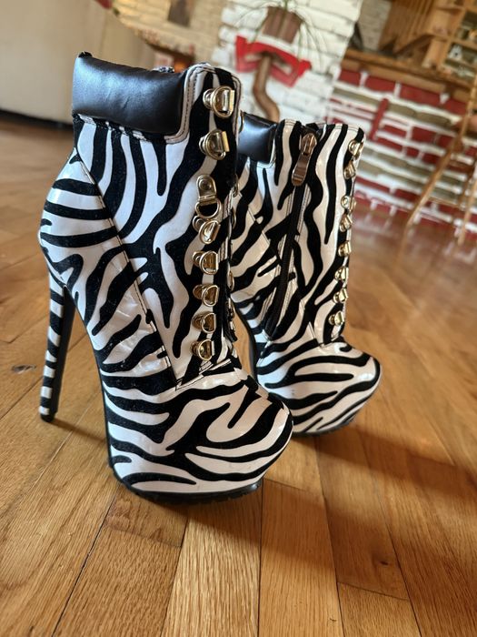 Високи токчета 36 р-р