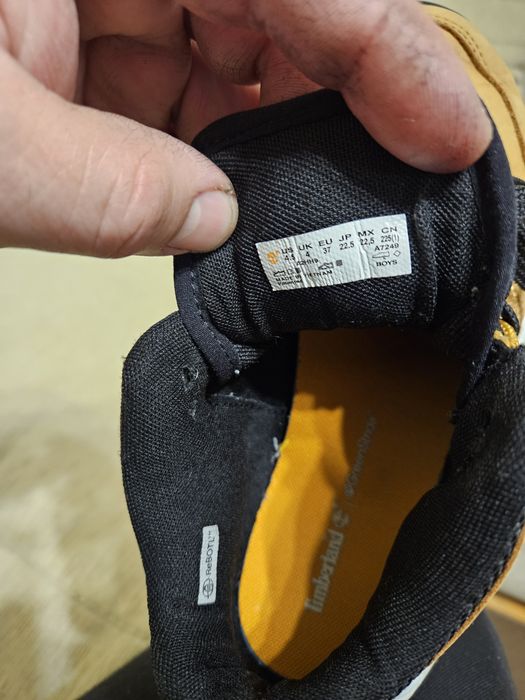 Детски обувки. Timberland - 37 номер. Okaidi - 37 номер.