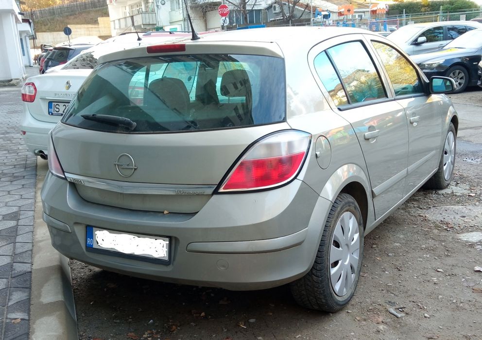 Vînd Opel Astra 2007