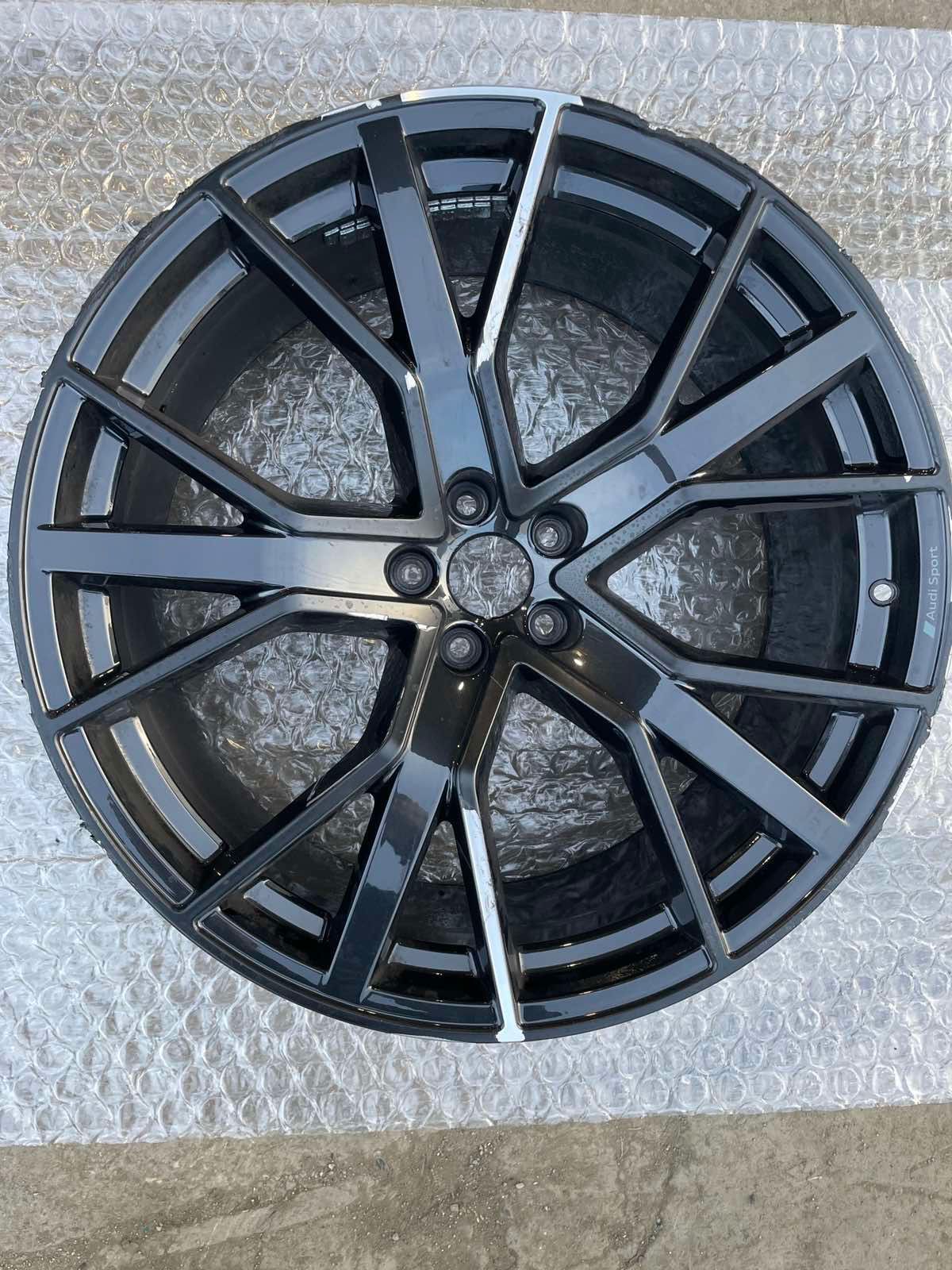 4M8601025AQ Алуминиева джанта Speedline 22 цола 10J ET21 от Audi Q7/Q8