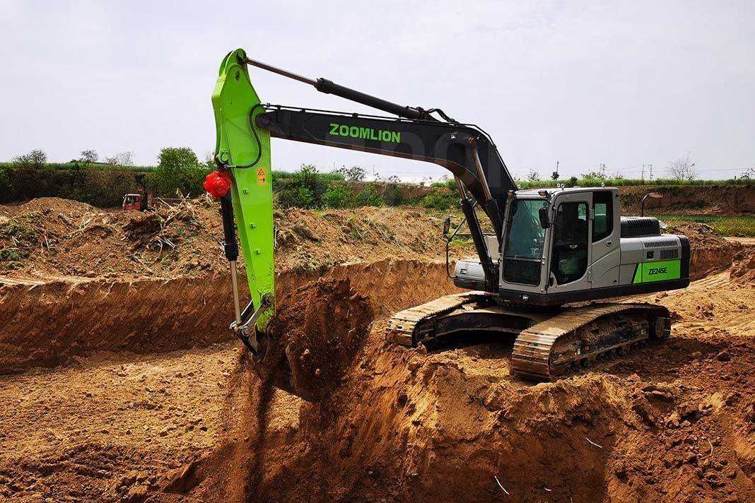Экскаватор ZOOMLION ZE245E