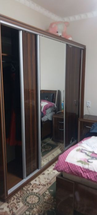 Mebel sotiladi 7yil ishlatilgan sifati yaxshi