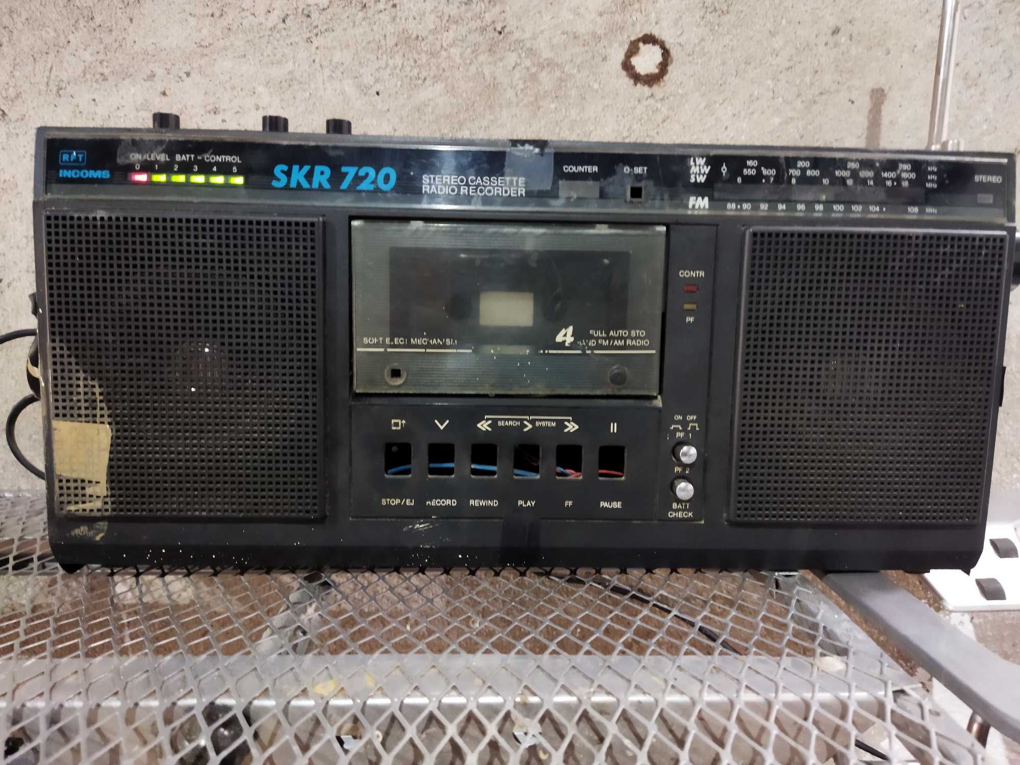 Радиокасетофон SKR 720 за части