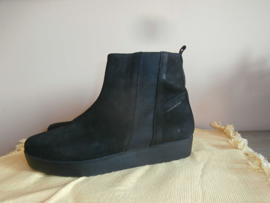 боти Vagabond 37н