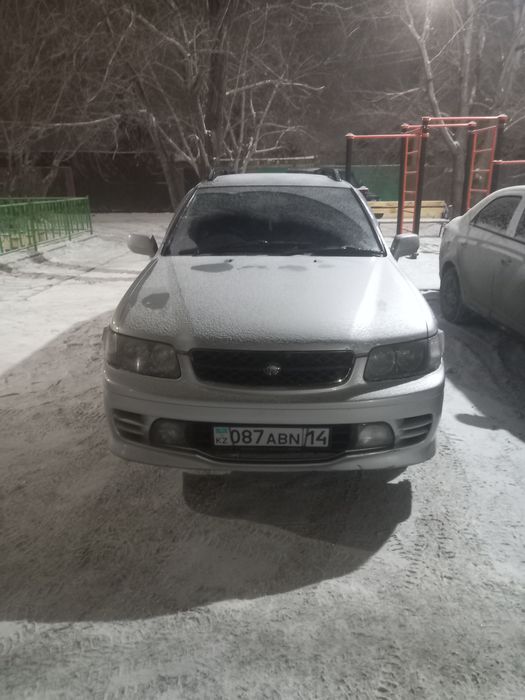 Продам Nissan r.nessa