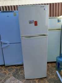 Холодильник LG No Frost 1,60 высота без ремонта