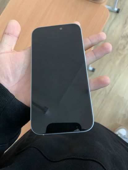 Vand iphone 15 128gb