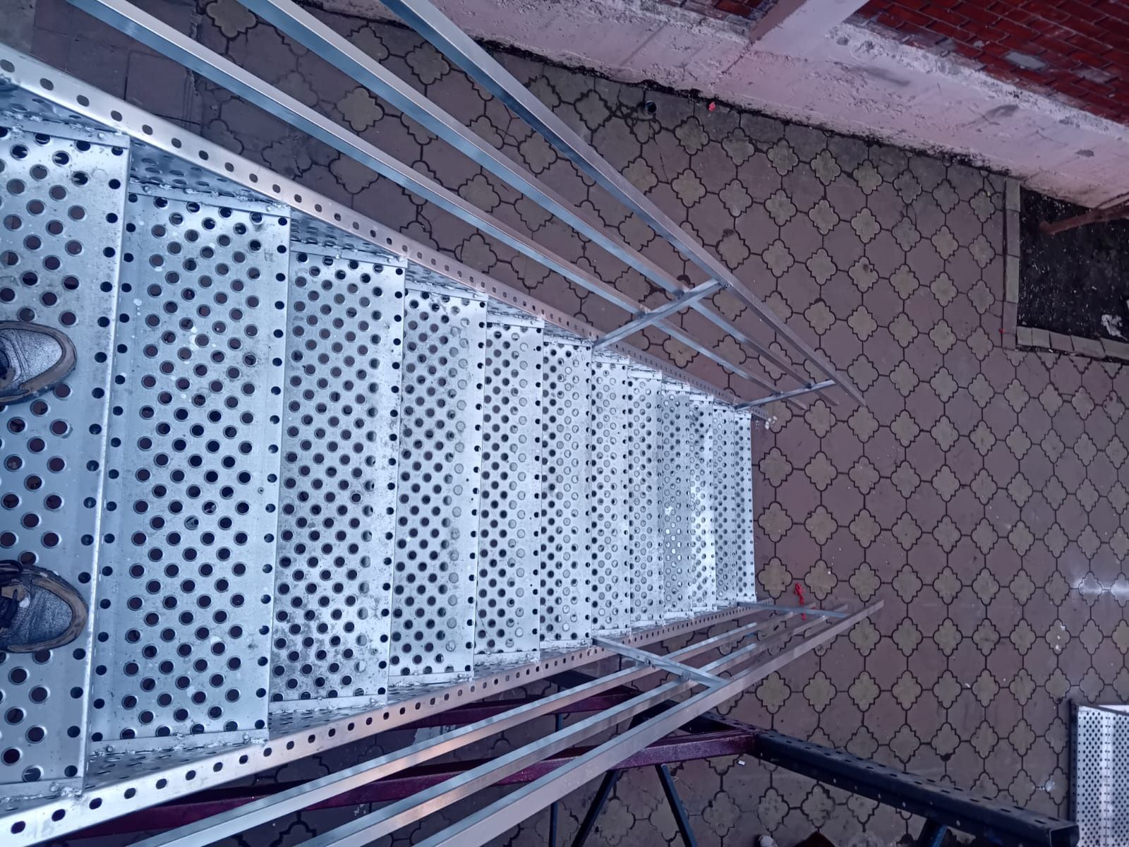 Scări metalice galvanizate