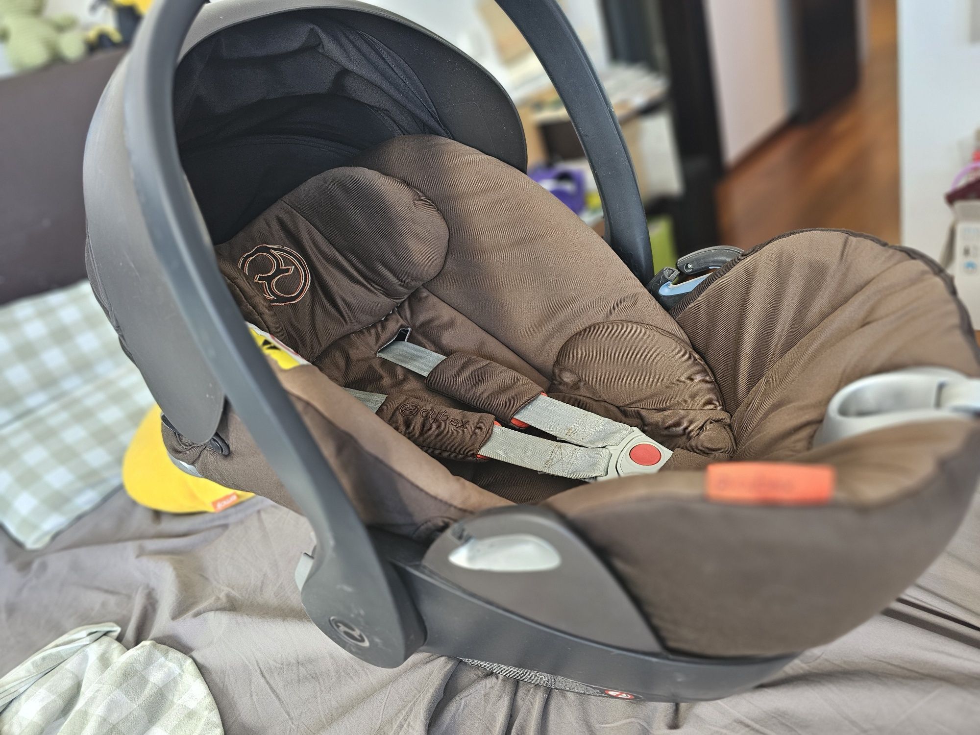 Бебешки кош за кола Cybex Cloud Q от новородено до 13 кг