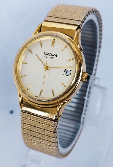 Ceas de damă Sekonda cu quartz, carcasă și curea din oțel inoxidabil.