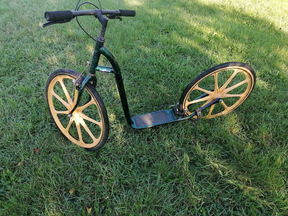 Bicicleta cu roti mari fara pedale,  Scooter