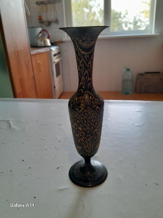 Индийская ваза.[латунь).