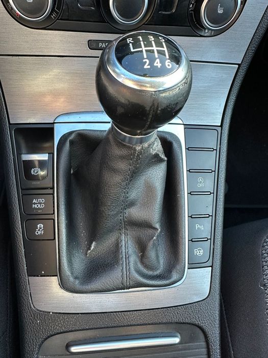 Passat B7 anul 2012 euro 5 recent întrat în tara!! 2,0 tdi