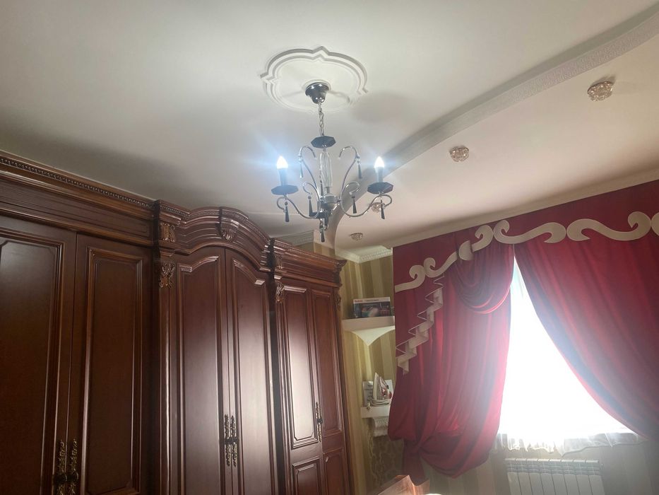 Продам шторы двусторонние почти новые