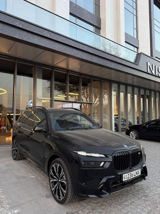 Продам новый BMW X7 M60 FULL в наличии ! c гарантией !