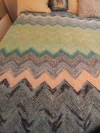 Cuvertura tricotată manual
