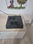 Vând playstation 4 ( ps4 )