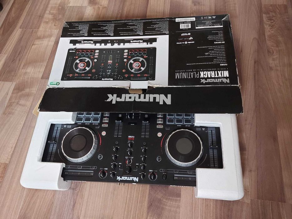 Numark Mixtrack Platinum