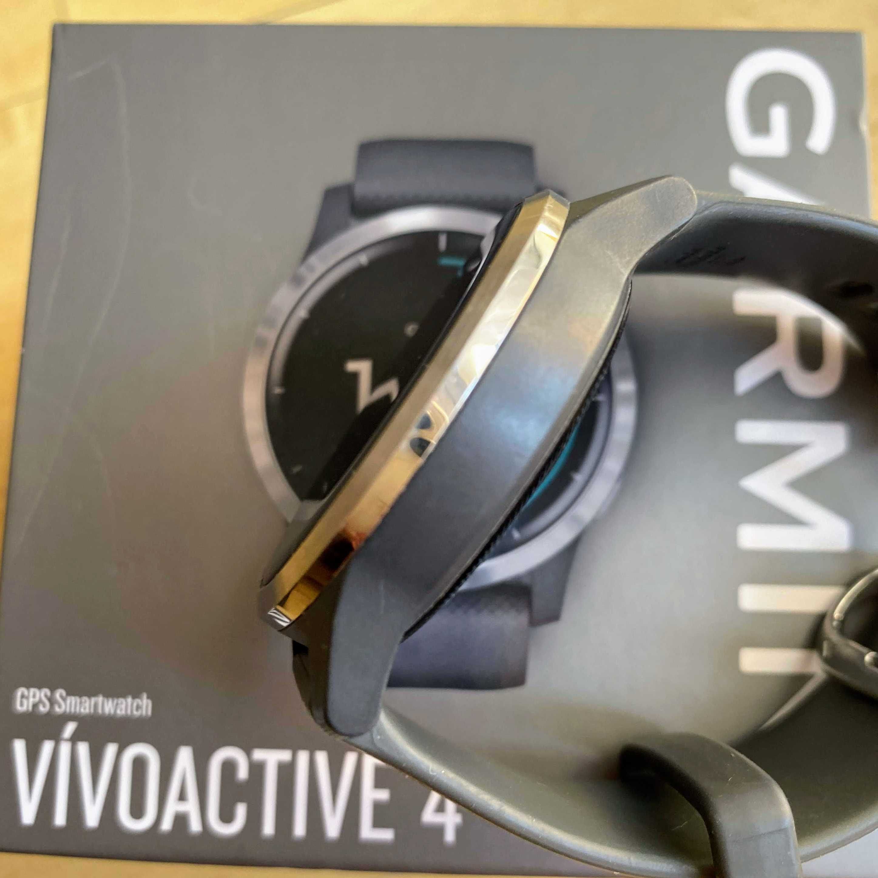 Cмарт часовник за фитнес Garmin Vivoactive 4 в отлично състояние