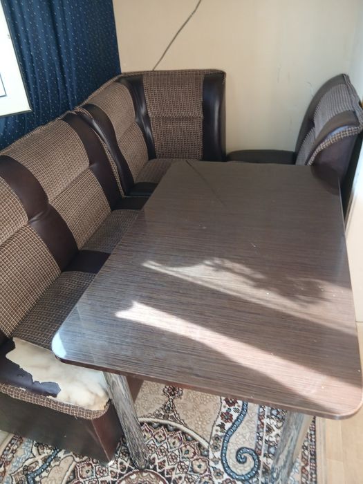 Кухоный уголок с сундуком