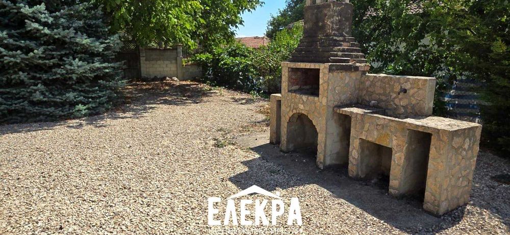 Ревновирана къща с.Кривня