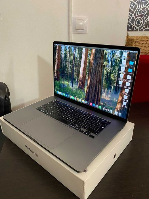 Mcbook pro 16" 2019 i9