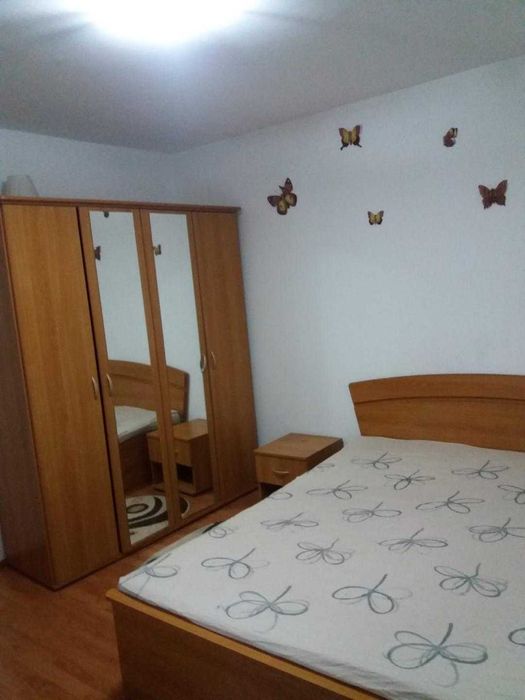 De vanzare mansarda spatioasa, zona Pedagogic Ramnicu Valcea