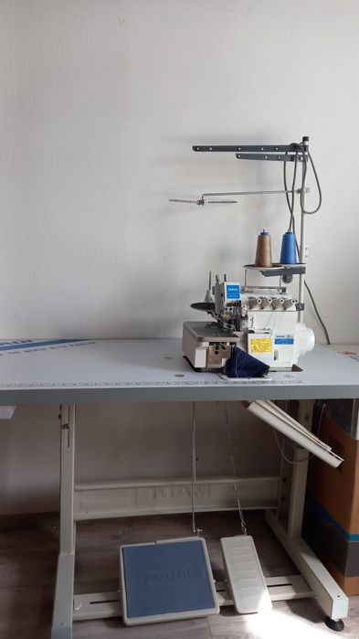 Продам промышленный оверлок MAQI 798D-4-24. Новый.
