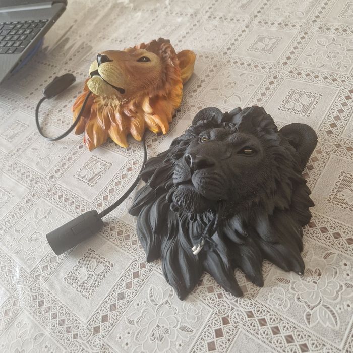 Бра гипс львы в отличном состоянии  почти новые