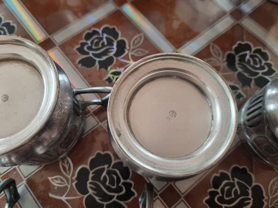 Vând set argintat!!