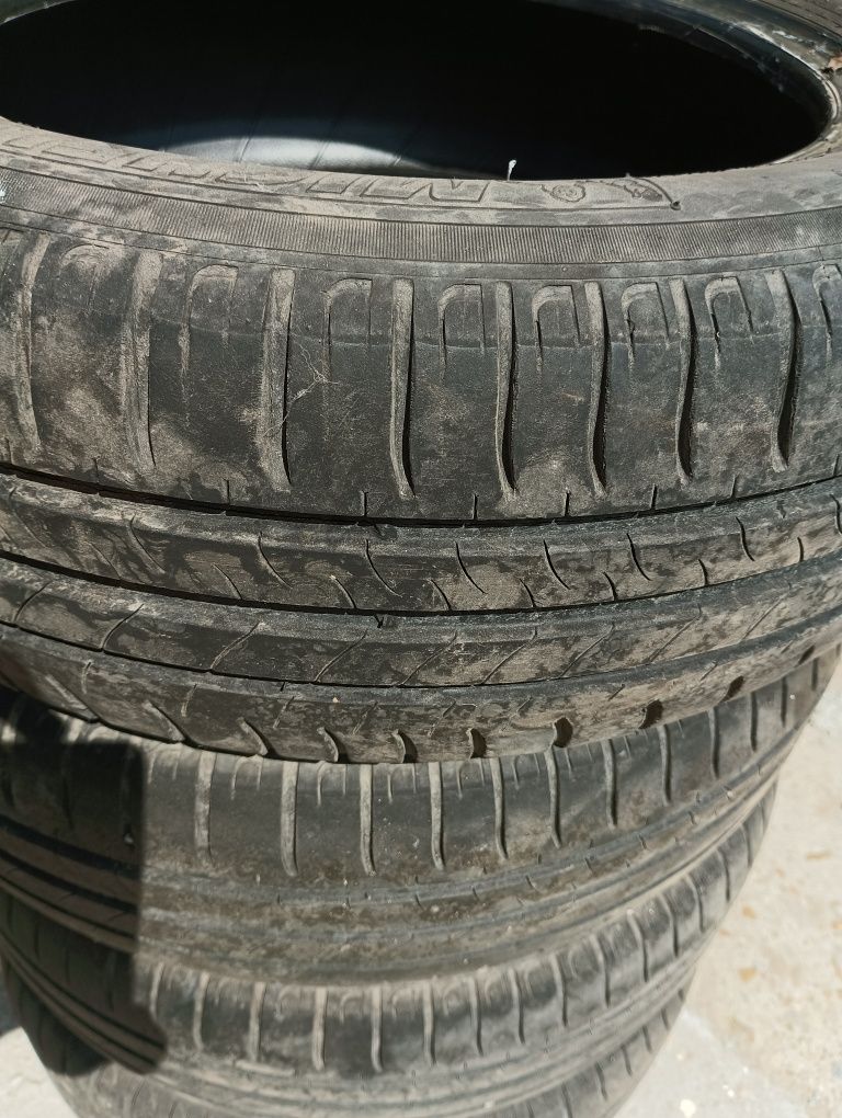 Летни Гуми Michelin 185/60 R15 - 40 лв/кт.