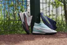 Футбольные бутсы/сороконожки Nike Phantom ELITE GX без шнурков