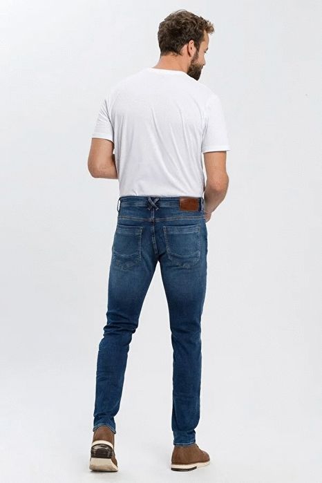 Blugi barbatesti, slim fit