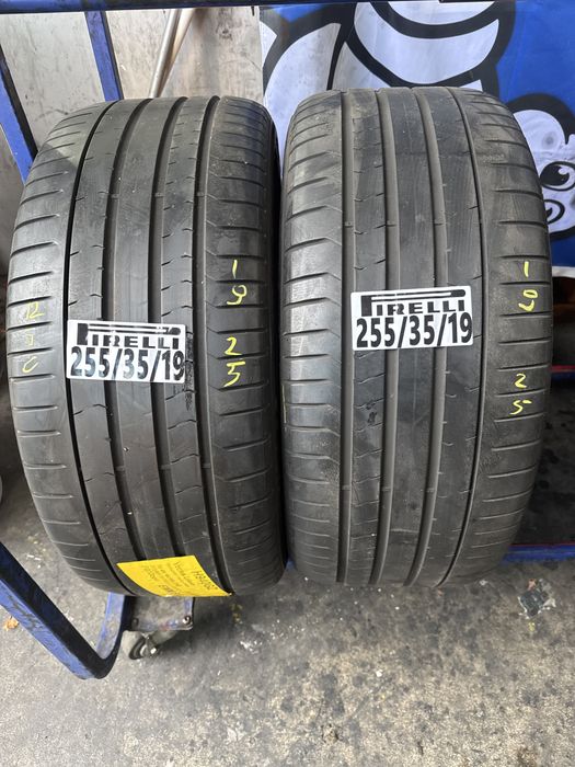 255/35/19 Pirelli RSC