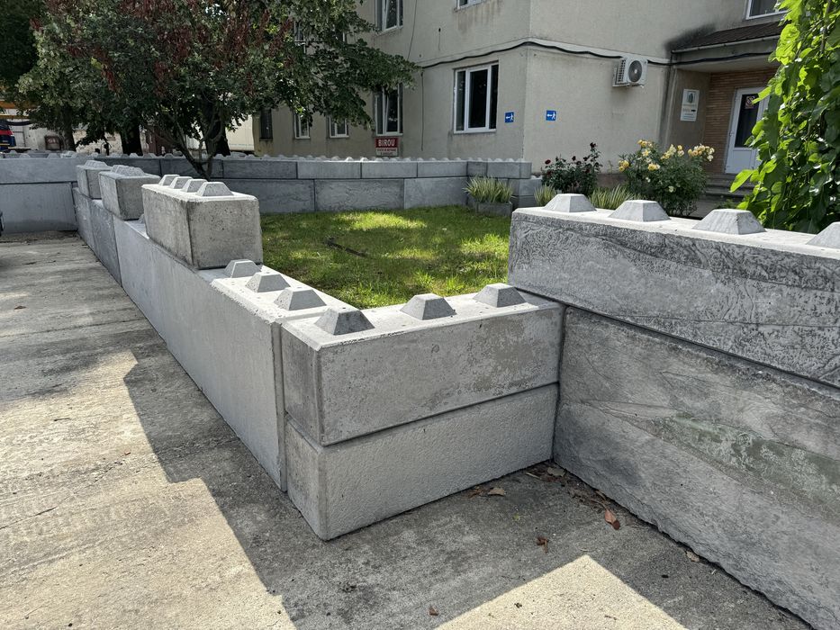 Blocuri de beton tip lego
