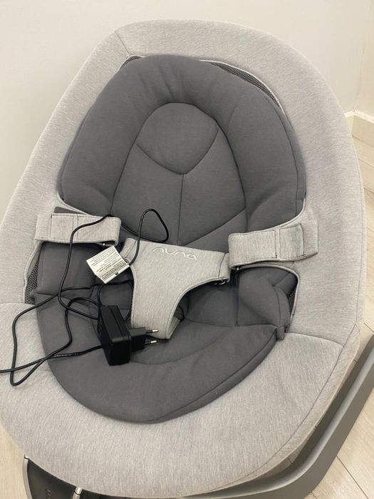 Шезлонг Nuna с механизмом